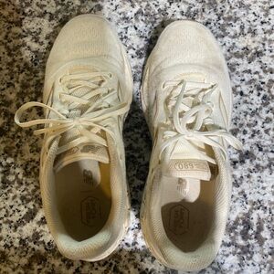 New Balance 680 cream trainers size women’s 8